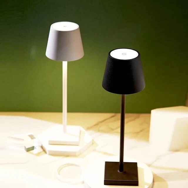 Lampada da Tavolo LED stile Poldina Dimmerabile Ricaricabile USB Bianca o Nera 3