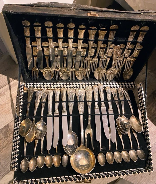 Paire d'icônes en argent poinçonné (2) - bois et argent - Catawiki