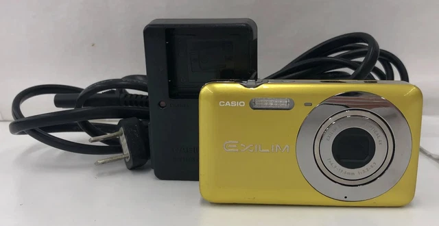 CASIO EXILIM EX-Z800 Digital Camera Yellow 14.1MP 4x Zoom Compact