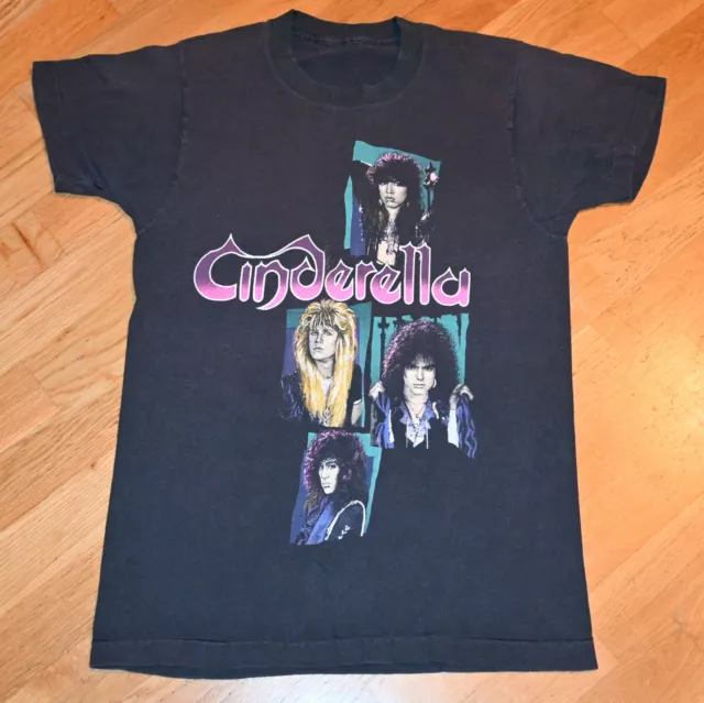 *1986 CINDERELLA* vtg rock concert tour tee t-shirt (S/M) Rare 1980's Glam Metal