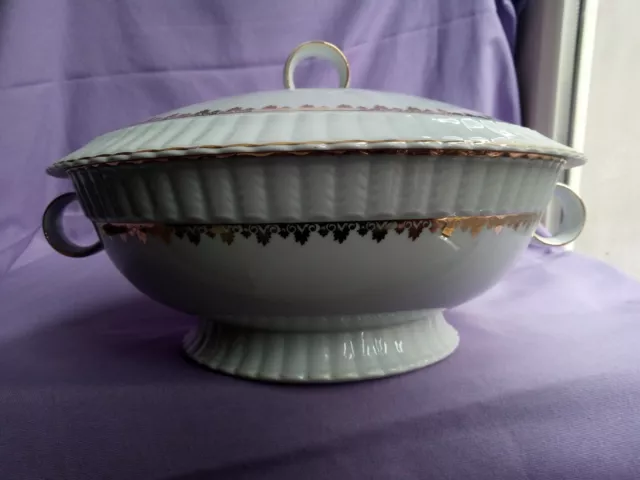 SOUPIERE PORCELAINE DE LIMOGES BERNARDAUD & Cie REHAUT LISERET OR