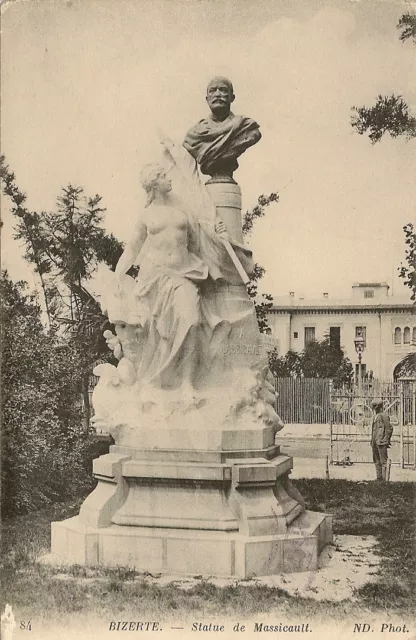 Cpa Afrique Tunisie Bizerte Statue De Massicault