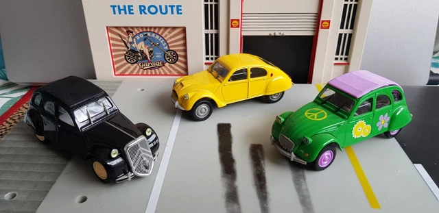 Lot 18 Miniatures Ixo 1/43 - Citroën, Peugeot, Renault - Occasion Bon état