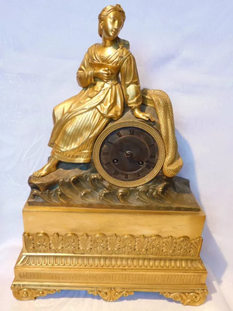 Kaminuhr - Pendule Bronze Feuervergoldet Frankreich Um 1840