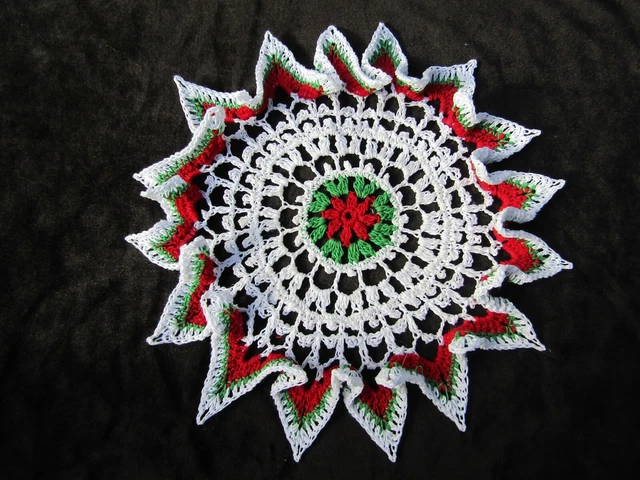 Vintage Crochet Doily Christmas Red Green White 9 inch Holiday CD272