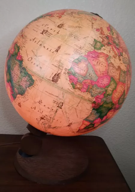 Vintage 1980 Readers Digest World Antique Spot Globe 12" Light Up