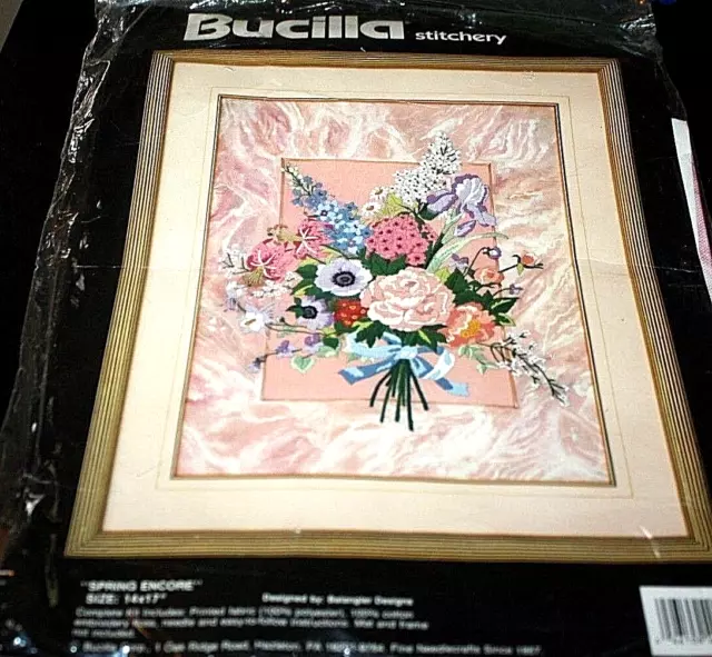 New Bucilla Stitchery Kit Embroidery Spring Floral Printed Fabric 14" x 17"  K ^