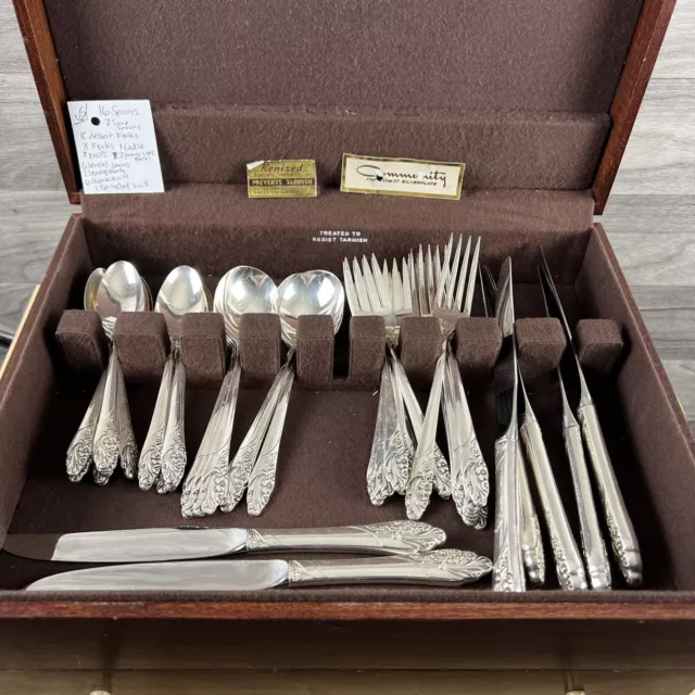 65 pc. Oneida Community Silverplate "Evening Star" Flatware Silverware Set & Box