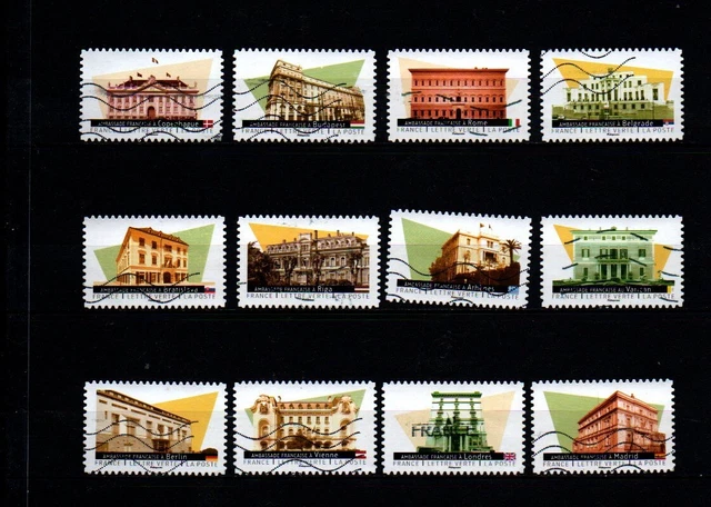 Carnet De 12 Timbres Illustrés – Motifs Aléatoires – Édition 2022 – Collection Philatélique Décorative
