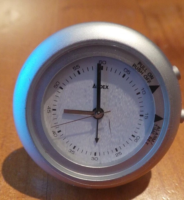 Réveil de voyage - Cartier, Paris - Plaqué or - 1990-2023