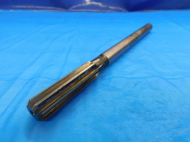 0.6695 O.D. CHUCKING REAMER 8 FLUTE .6695 43/64 .6563 +.0132 OVERSIZE 17 mm