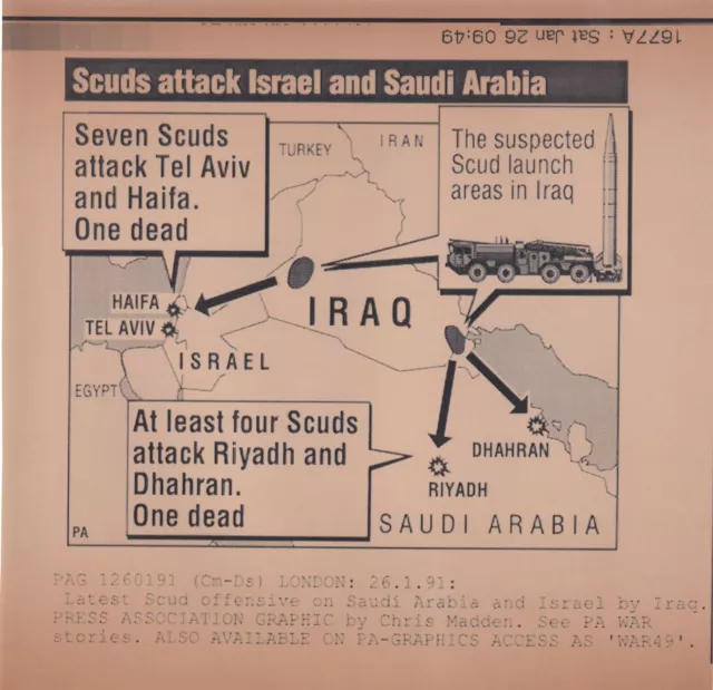 Original Press Photo Gulf War Iraqi Scud missiles attack Israel & Saudi 26.1.91