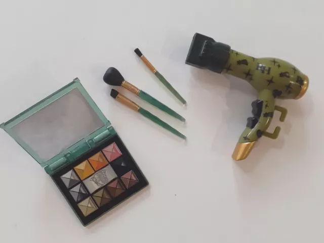 Rainbow High Dolls Clothes Olivia Woods Series 5 Hairdryer Make Up & Brushes NEW