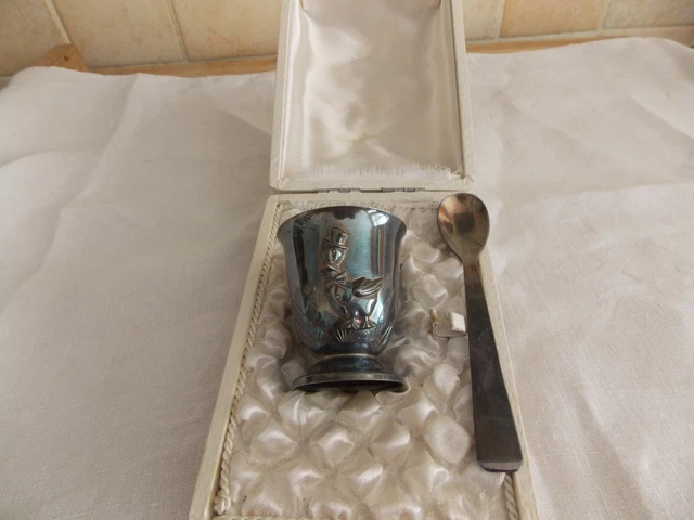 cocotier et cuillere metal argenté