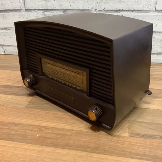 Vintage Murphy Bakelite Valve radio