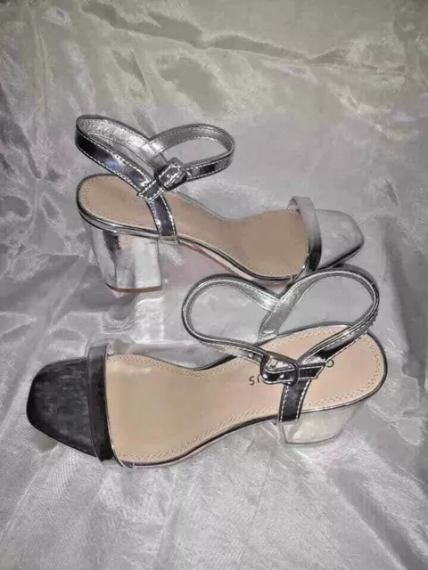Glamorous sandali deals