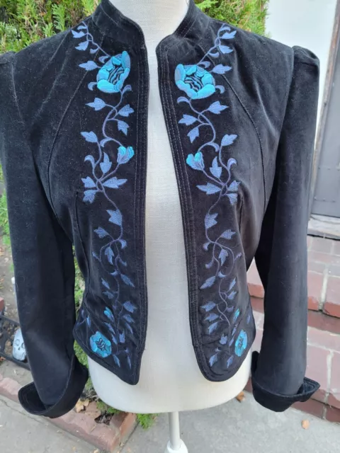 Lucky Brand dark blue velvet jacket with blue embroidered flowers and paisley li