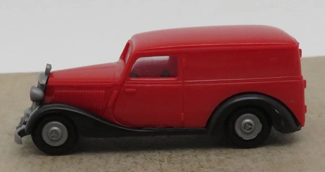 Lot De 12 Fourgons Et Minibus Citroën C25 - Échelle 1:2 - Praline HO