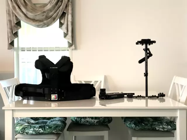 Glidecam Smooth Shooter Camera Stabilization System WITH Glidecam HD-4000