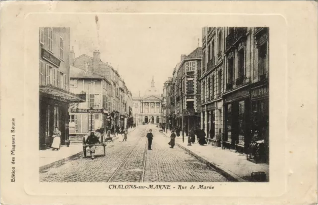 CPA CHALONS-sur-MARNE - Rue de MARNE (126141)