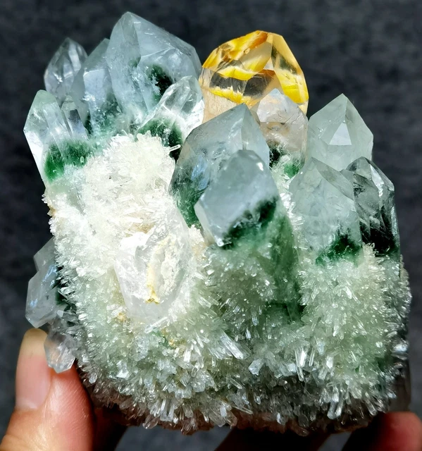 571g New Find Green Phantom Quartz Crystal Cluster Mineral Specimen Healing 7