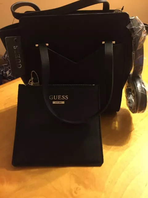 $110  Guess Bryanna Small Satchel With Pouch Black C5 3