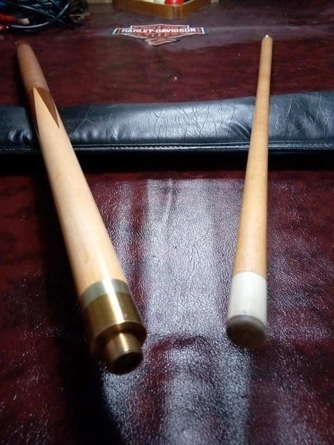 "Unbranded" (Schmelke?) Sneaky-Pete two piece cue "Unbranded" (Schmelke?) Sneaky-Pete two piece cue