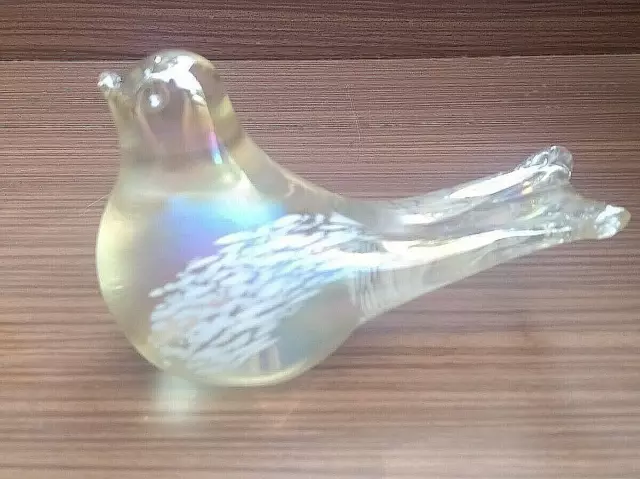 Silvestri Blown Art Glass Bird Dove Figurine Iridescent Opalescent Paperweight