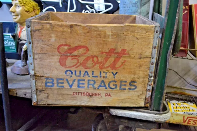 Vintage 1954 Cott Beverages Wooden Advertising Crate 2