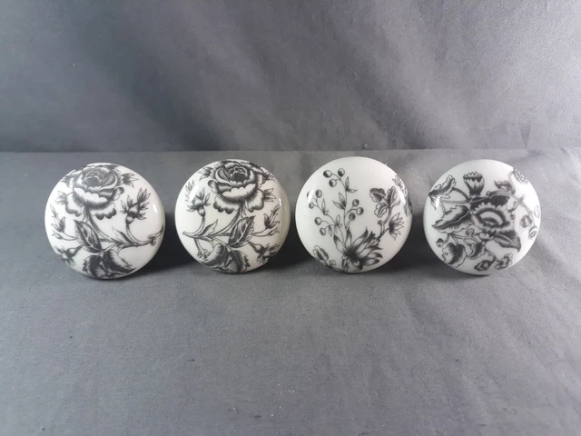 ⭐Set of 4 Vintage French Porcelain Door Round Knobs Flowers Porcelain of Paris⭐