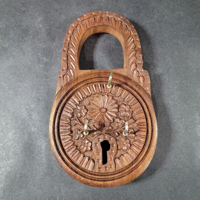 Wooden Hand Carved Key Lock Shape Wall Hanging Key Holder 3 key hook Small