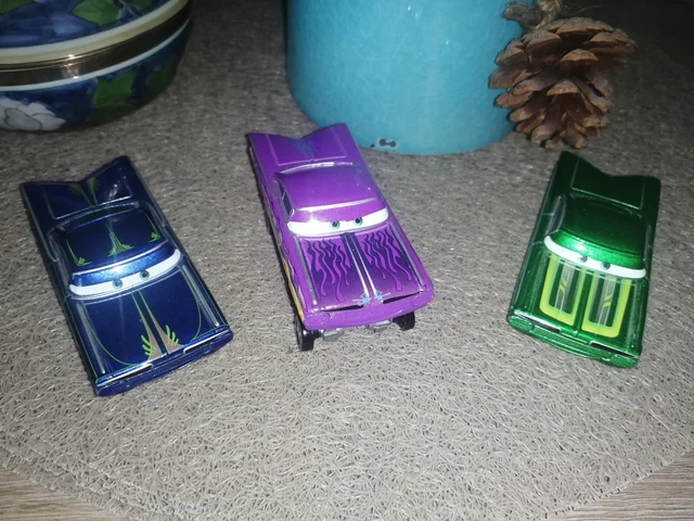 lot de  voitures cars disney pixar  mattel metal  d occasion