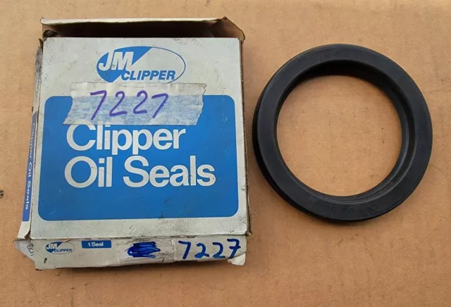 JM Clipper 7227 LUP Oil Seal