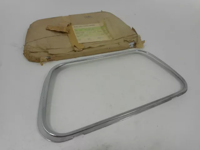 (T15) Original. AUDI 100 juego de faros con marco cromado 803941181 *NUEVO