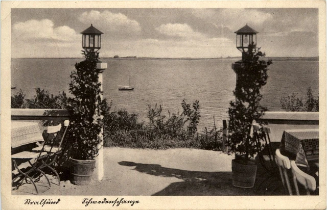 Gaststätte Schwedenschanze mit Ausblick auf den Sund, Insel Rügen, Rügendamm und