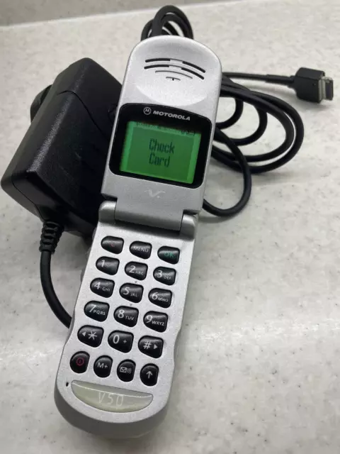 Motorola V50 vintage flip phone