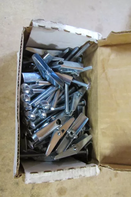 CULLY 58349 3/16 (10-24) x 3" Toggle Bolts And Wings