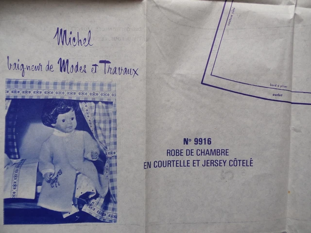 Patron De Vêtements Pour Poupée - MODES ET TRAVAUX Jean Michel (1977)