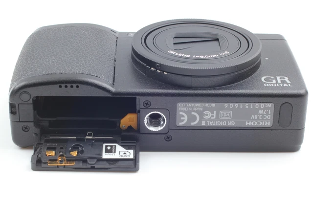 [ MINT w/New SD ] SH:1986 Ricoh GR Digital III 10.0MP Digital Camera From JAPAN 3