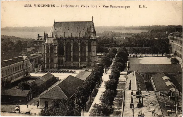 CPA Vincennes Interieur du vieux Fort vue panoramique (1347102)