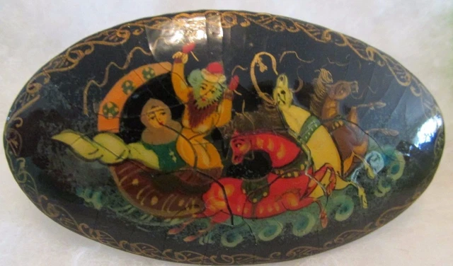 Russian Troika PIN BROOCH Black Lacquer Oval Signed 3 Horse Sleigh Ride Boxed