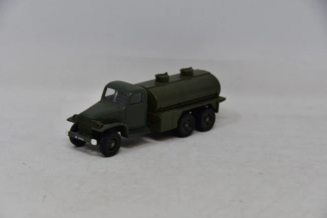 DINKY TOYS réf. 809 : GMC CCKW353, militaire, bâché avec ch