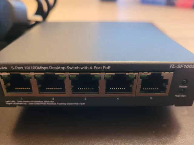 TP-Link TL-SG1005P 5 Port Gigabit Desktop Switch