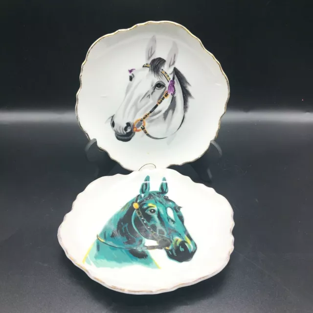 (2) Decorative Wall Hanging Plates Horse Head Décor Picture