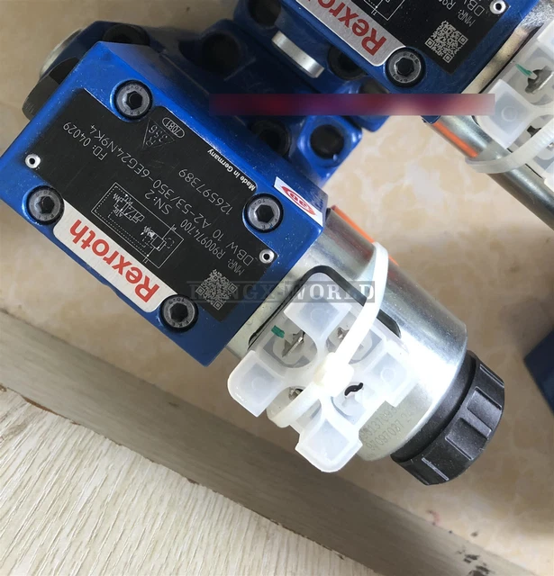 NEW 1PCS Rexroth Relief valve R900974700 DBW10A2-5X/350-6EG24N9K4