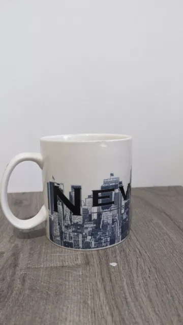 STARBUCKS Coffee Mug New York City Big Apple Skyline Series One Barista 2002