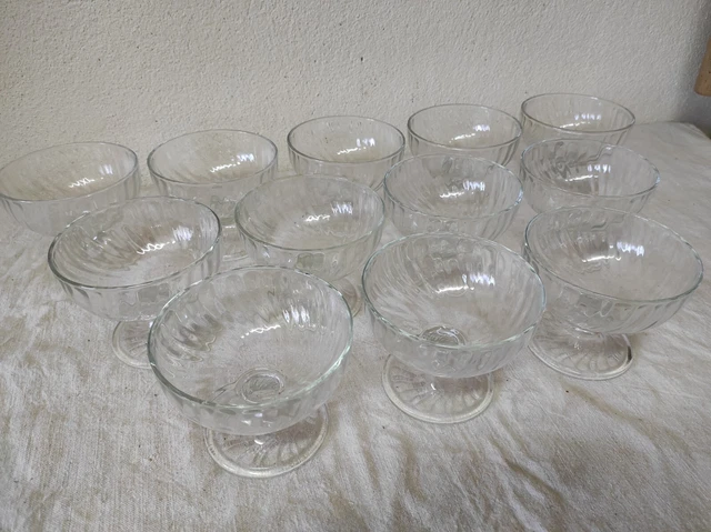 Lot de 12 coupes à glace avec pieds, verres à dessert fruit- 25.5 cl