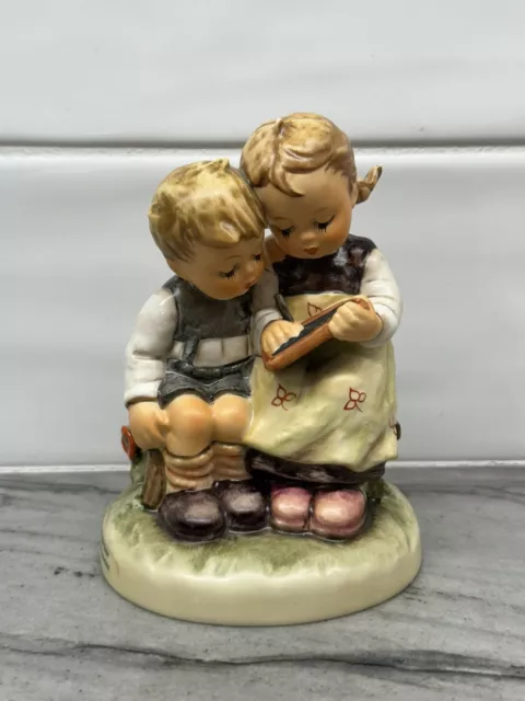Goebel Hummel "The Smart Little Sister" Figurine #346 W Germany 1956 4.75” Tall