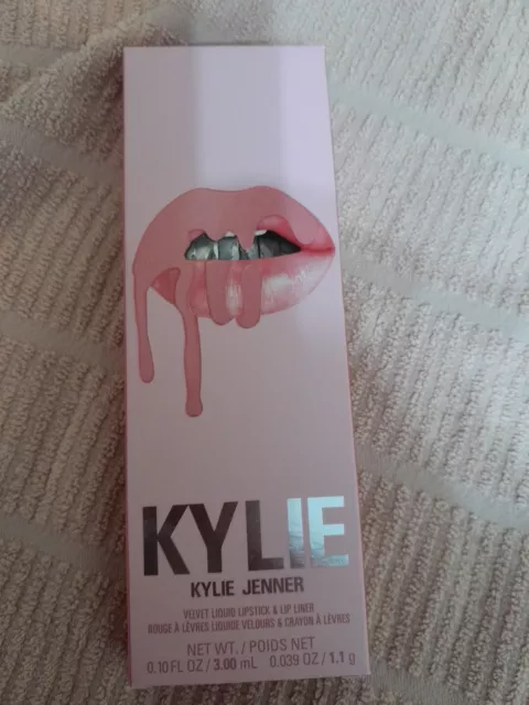 Kylie Jenner Velvet Liquid Lipstick And Liner