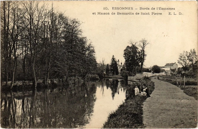CPA Corbeil Bords de l'Essonnes et Maison Bernardin (1349413)